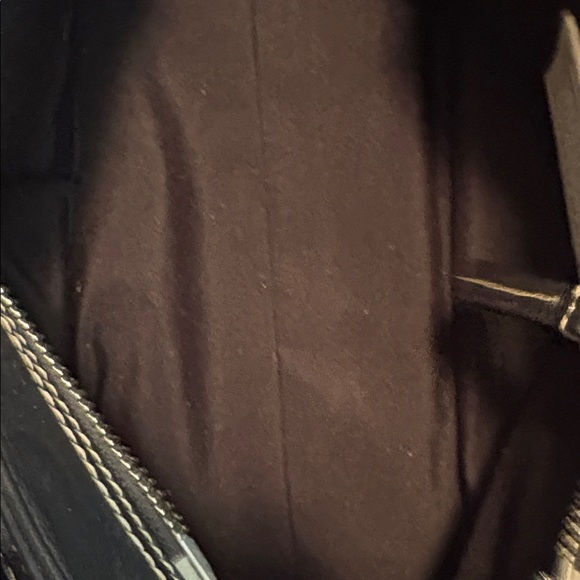 Coach Black and Cream Shoulder Bag - Picture 10 of 14